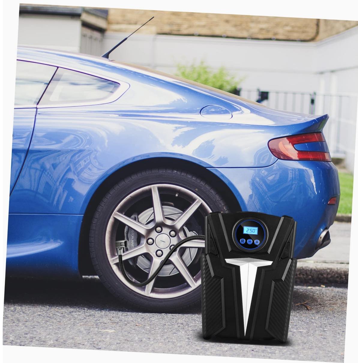 Portable Car Air Pump Car Tire Inflator Air Compressor W/Display & Light