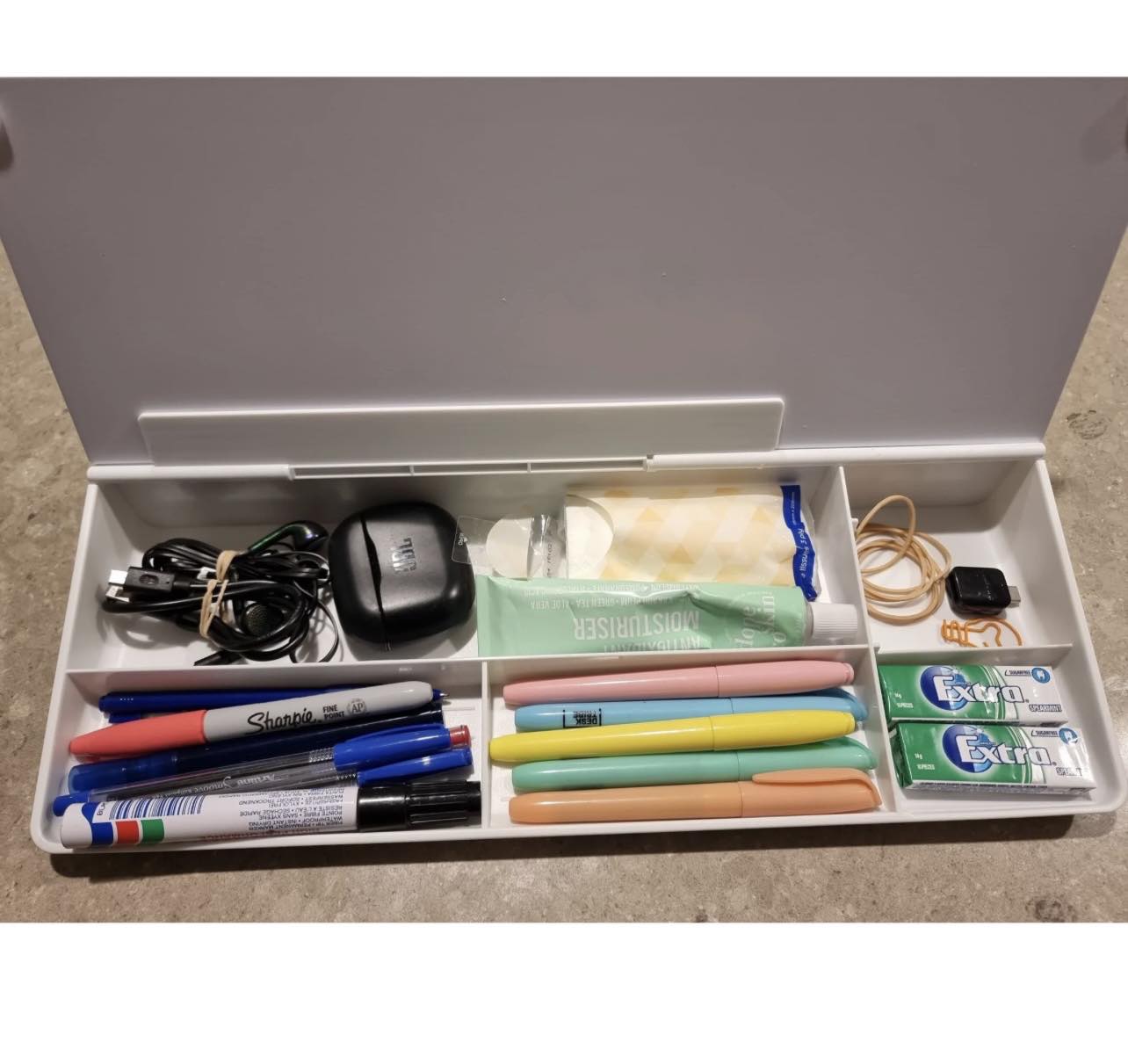 WFH Desktop Whiteboard + Storage W/2*Markers