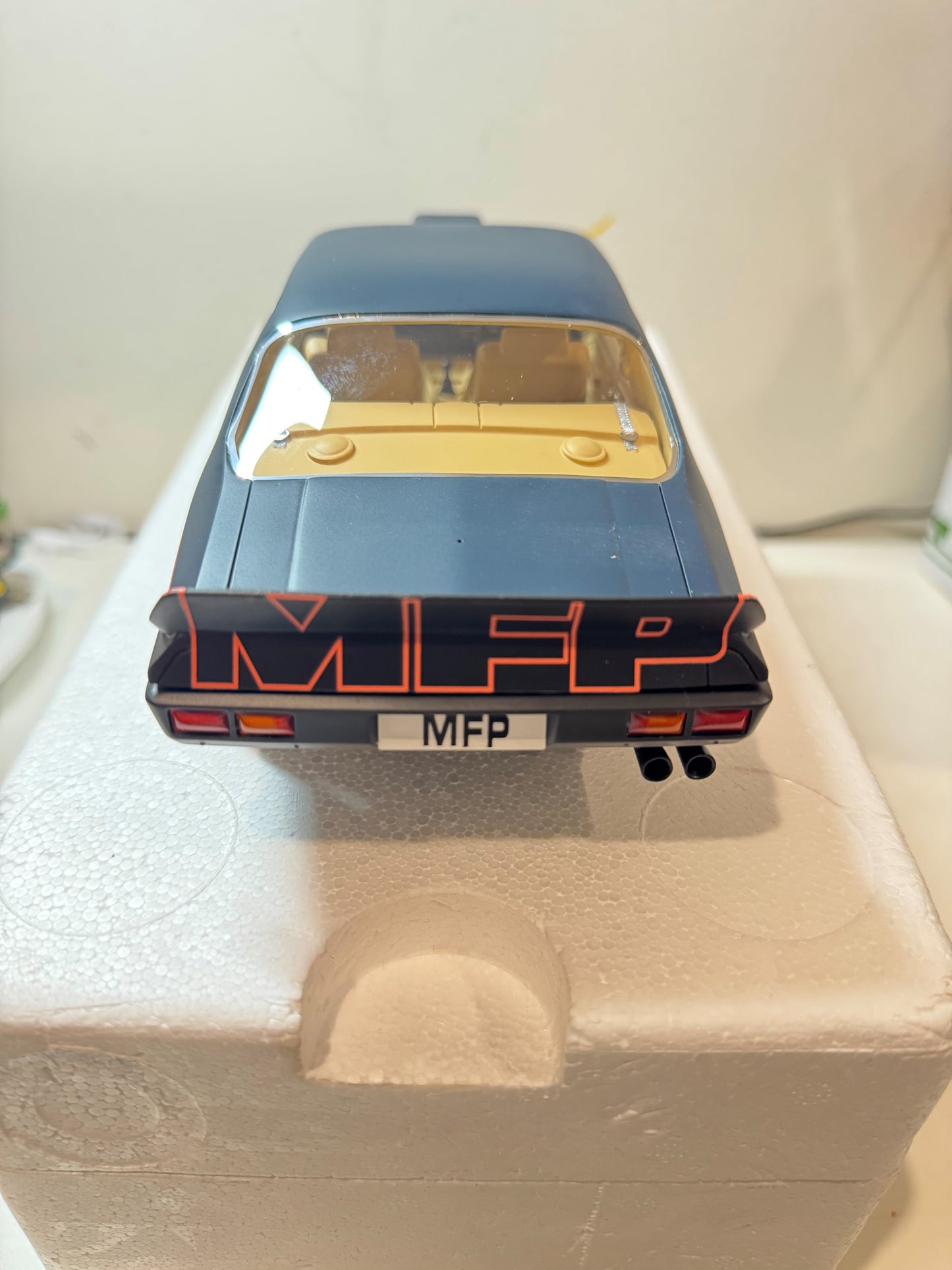 1:18 Scale Holden HQ Monaro Mad Max MFP Nightrider V8 Ace DDA Model Car