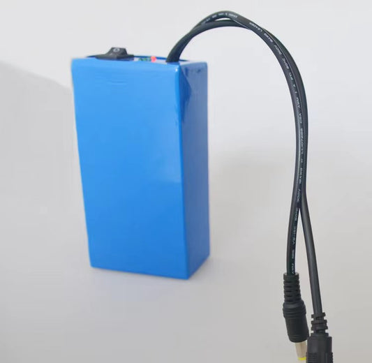 12V large capacity lithium battery pack 13000mah mah 18650 power supply polymer rechargeable lithium battery powerbank