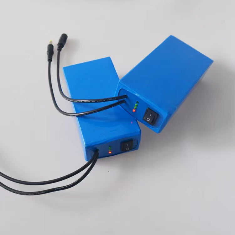 12V large capacity lithium battery pack 13000mah mah 18650 power supply polymer rechargeable lithium battery powerbank