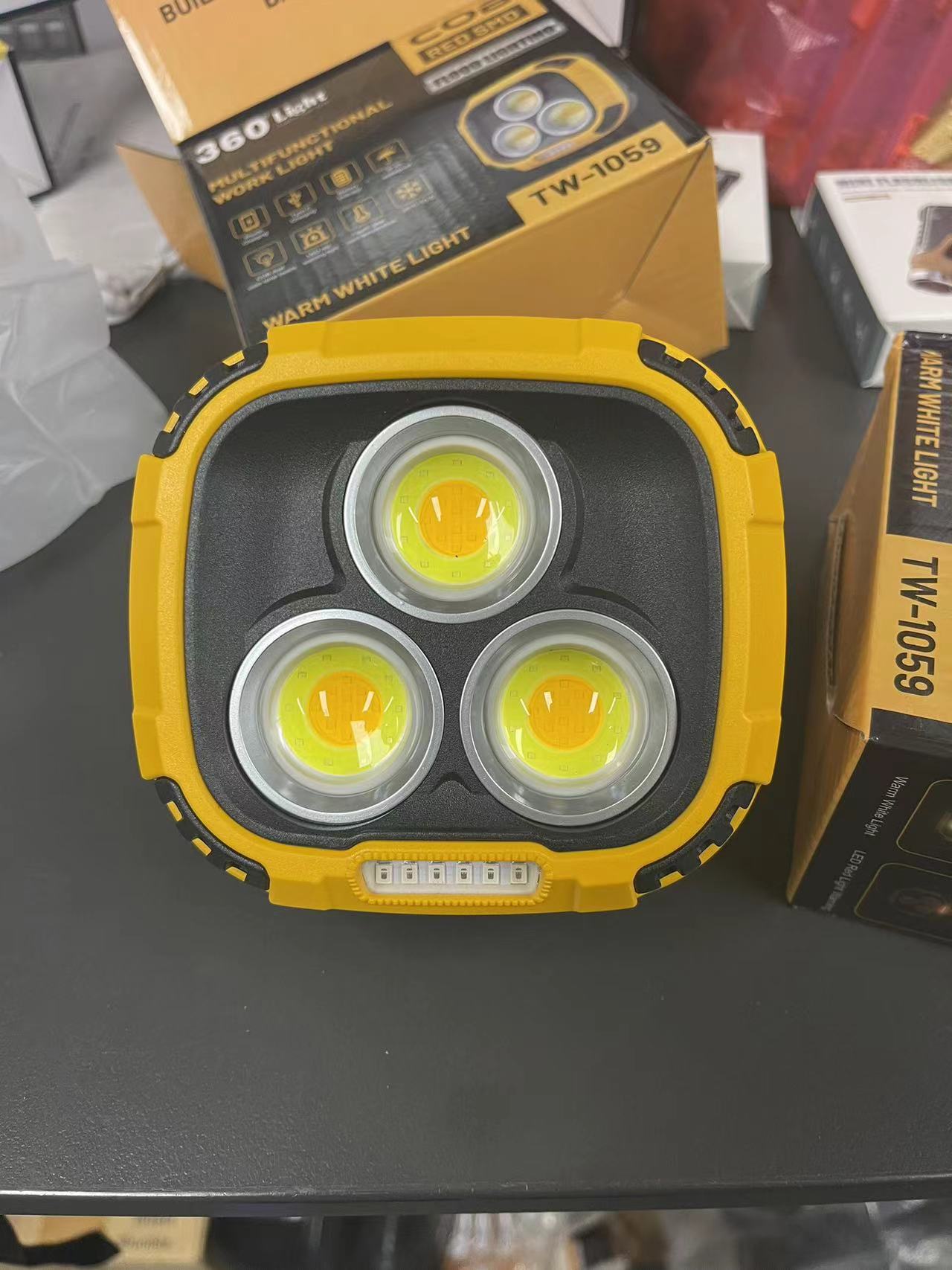 LED Work Light USB Rechargeable Work Light 180-degree Rotatable Car Repair Flashlight