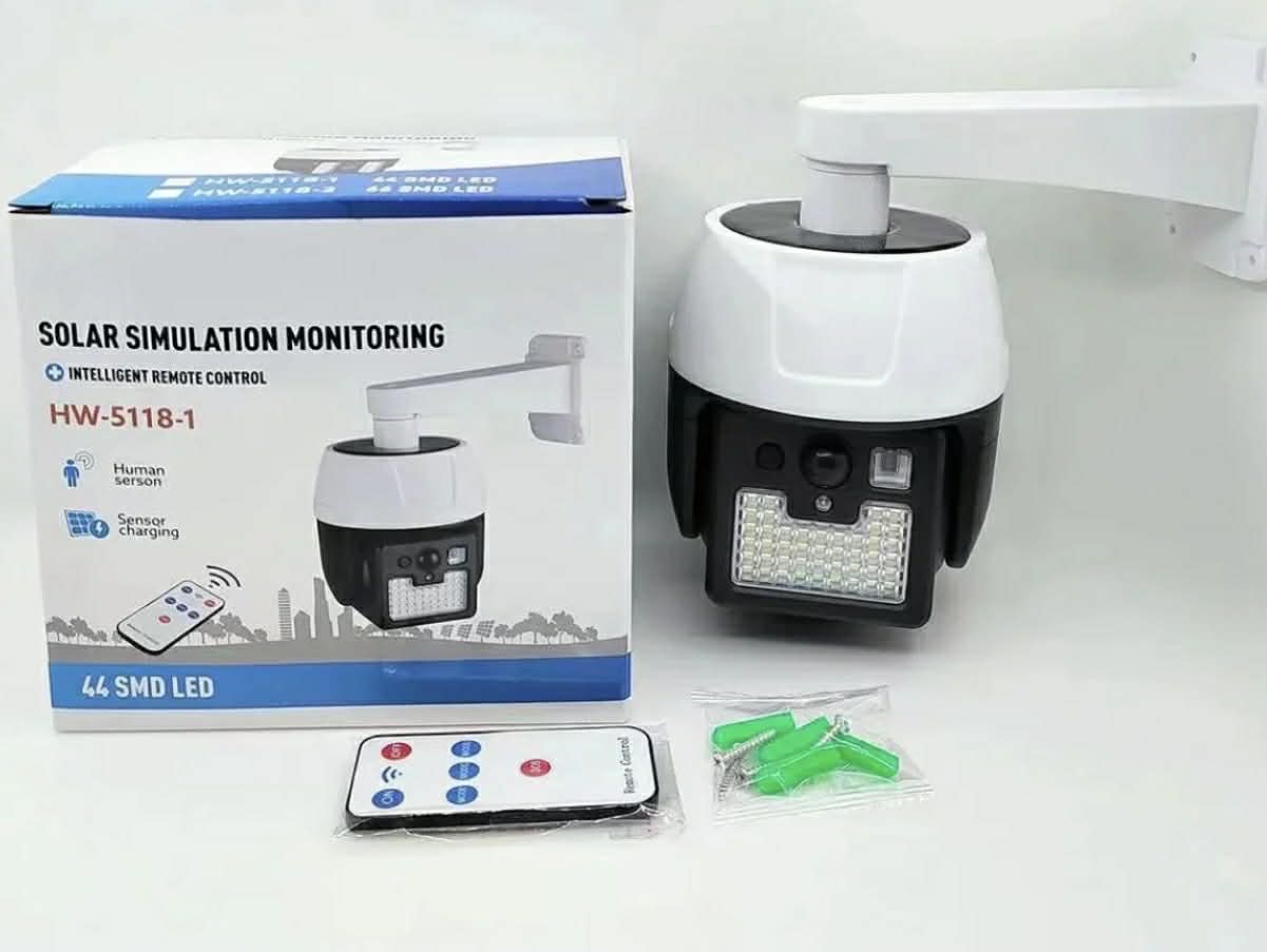 Solar Powered Fake CCTV Camera Shape Light W/Remote | HW-5118-1