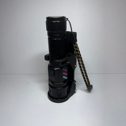 Magnetic Zoom Flashlight W/Tactical Bracket Clip | W5239